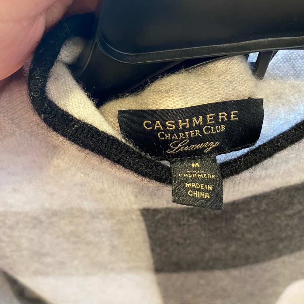 Cashmere Charter Club Sweater - Picture 5 of 11